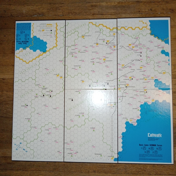 bookcase game - Picture 3 of 7